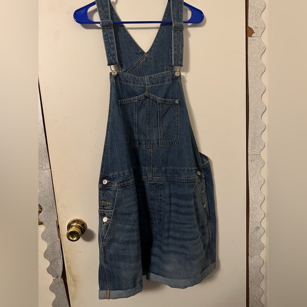 size xl, only been worn once for about 20 minutes. very comfortable